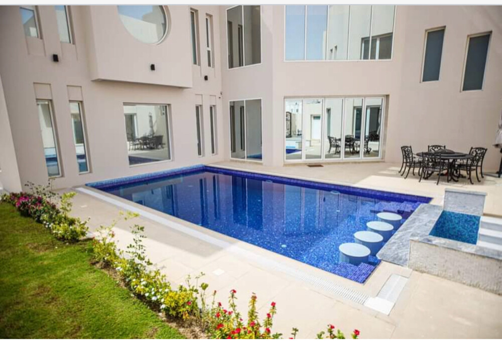 Golden Pitt Swimming Pools - 25