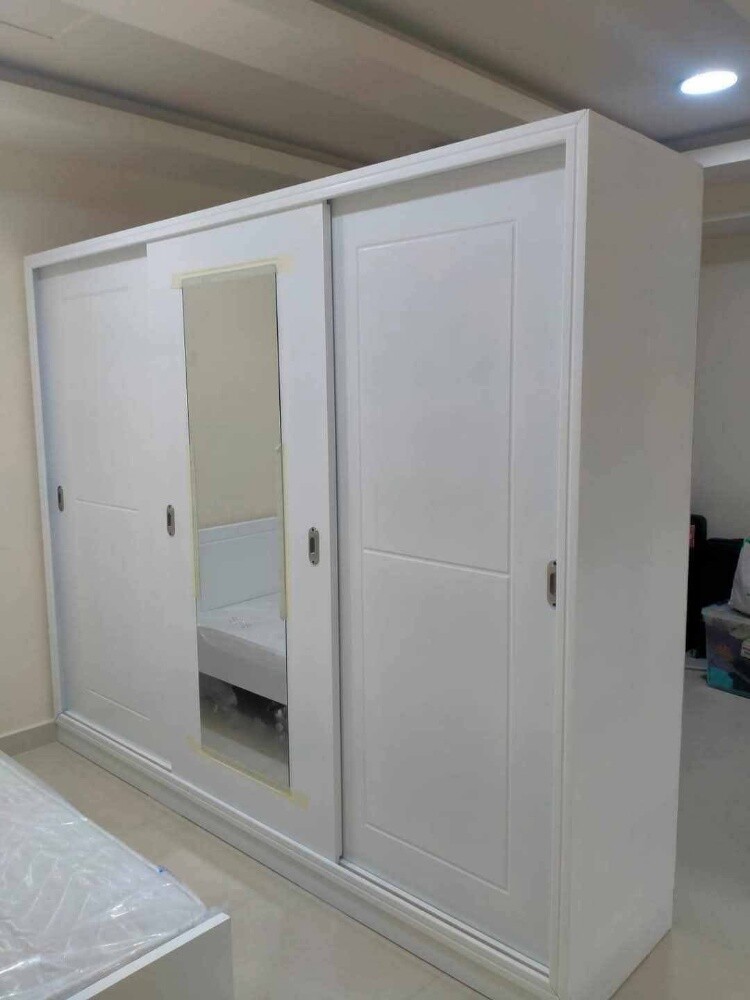 single bed materss available - 1