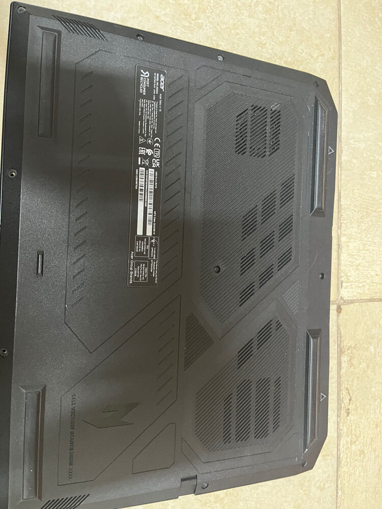 acer nitro v16  - 6