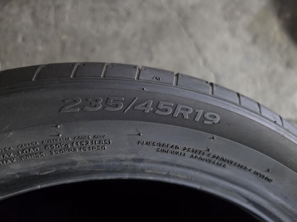 235/45/19 Hankook Tyre 2024 - 3