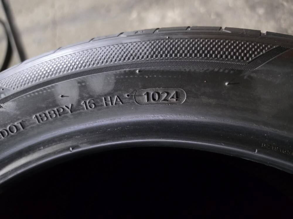 235/45/19 Hankook Tyre 2024 - 5