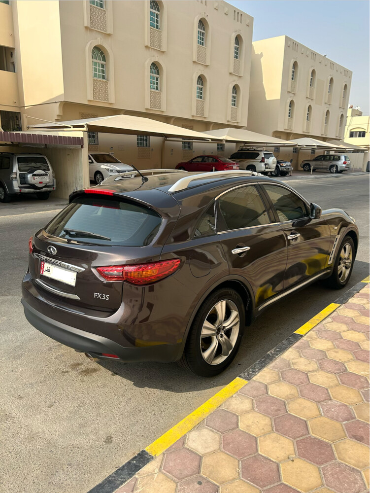 انفنتي اف اكس ٣٥  ٢٠٠٩  - 3