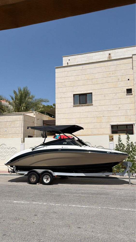 Jet boat  - 1