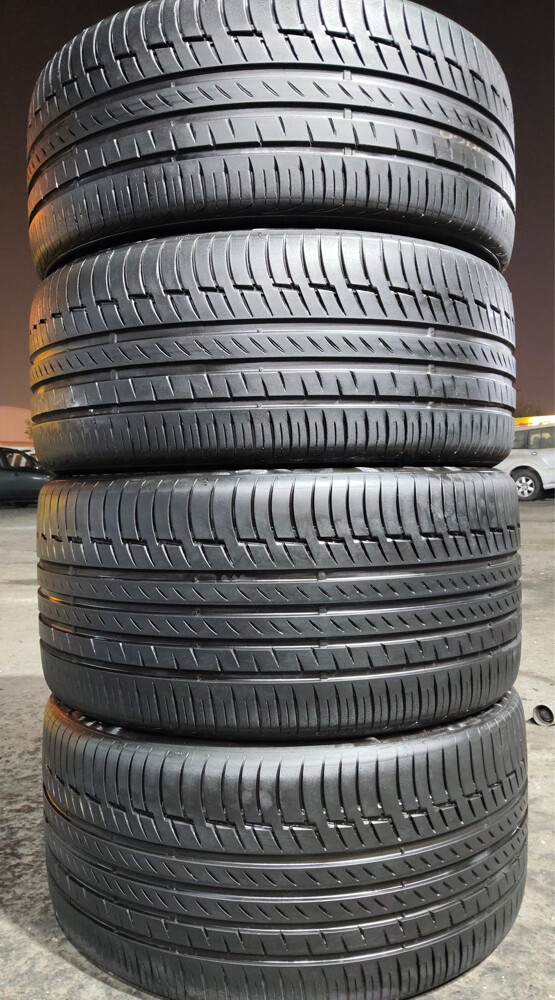 315/30/22 Back, 275/35/22 Front - 9