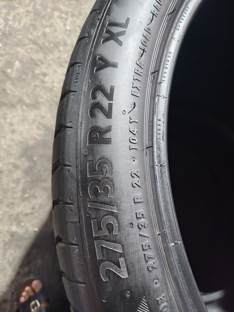 315/30/22 Back, 275/35/22 Front - 2