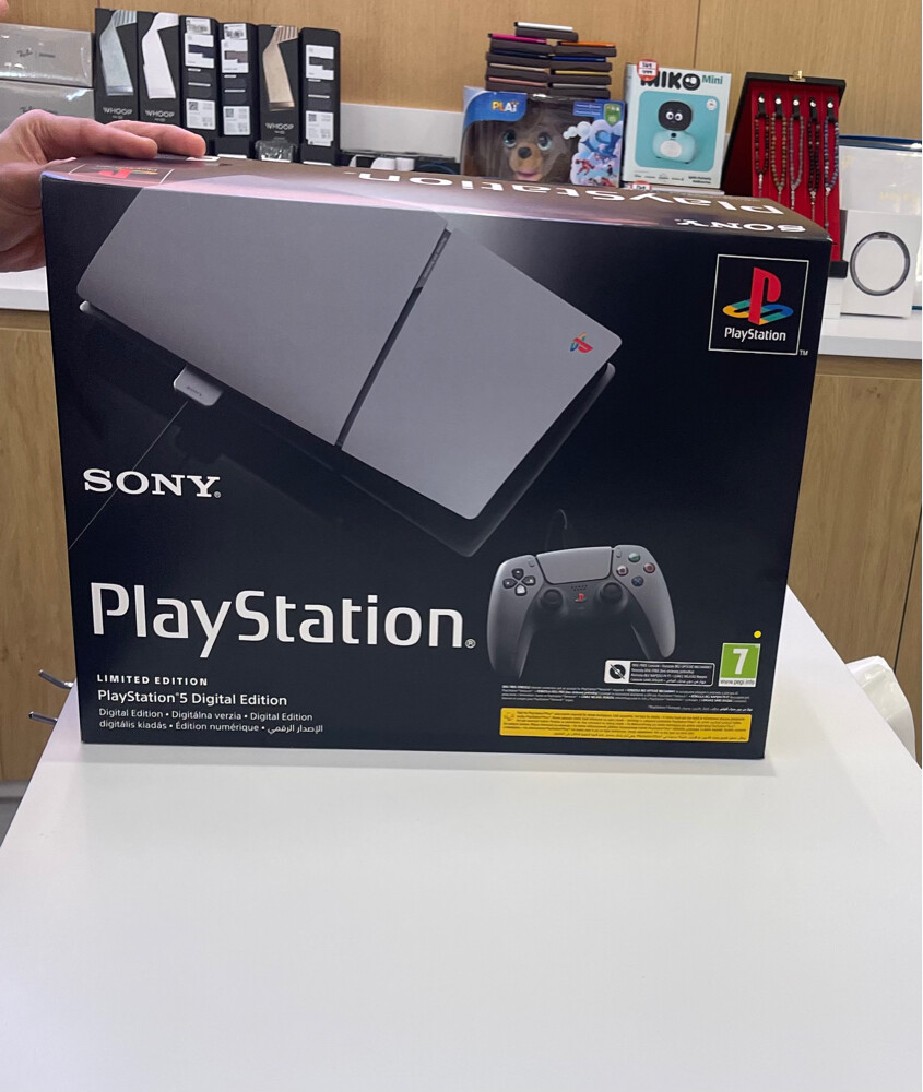 available PlayStation 5 30th years - 1