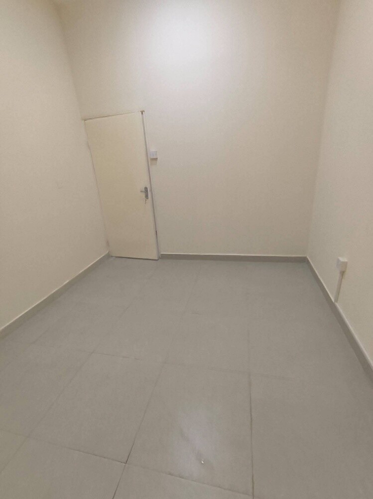 Apartment for rent in Khalifa North - 7