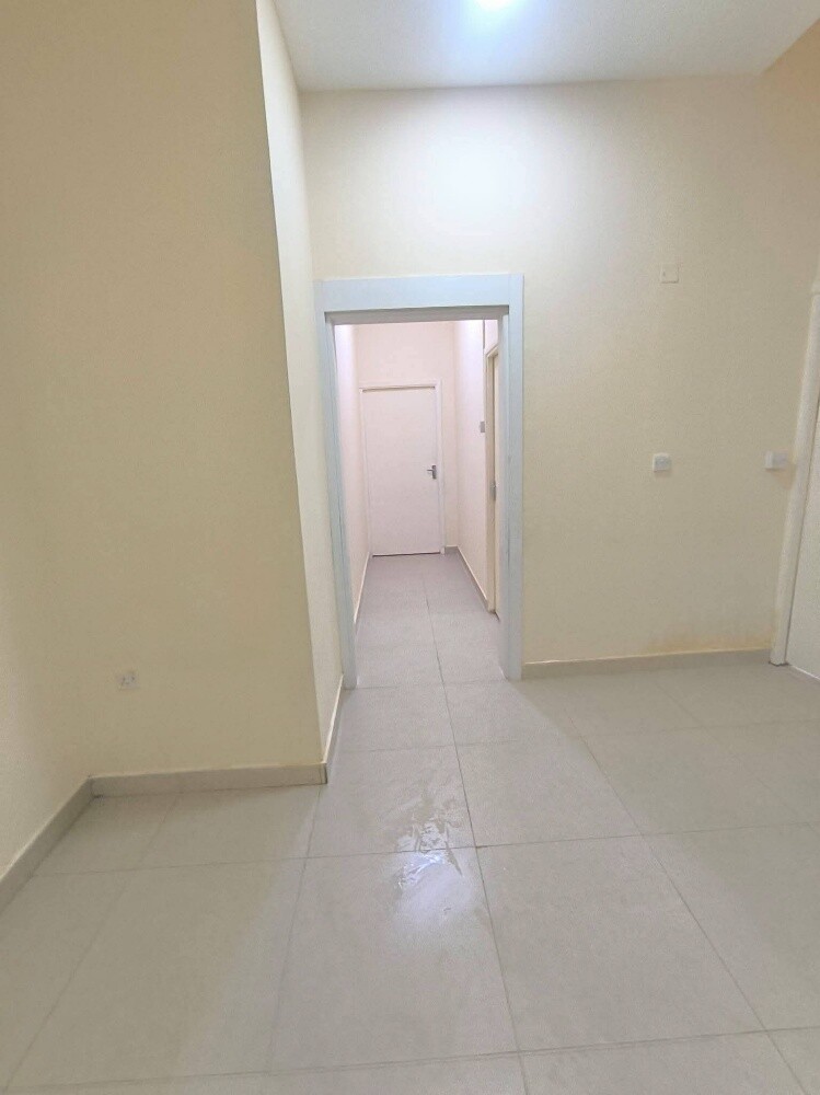 Apartment for rent in Khalifa North - 3