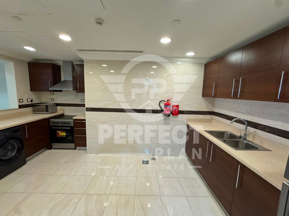 Semi furnished apartmentThe Pearl - 5