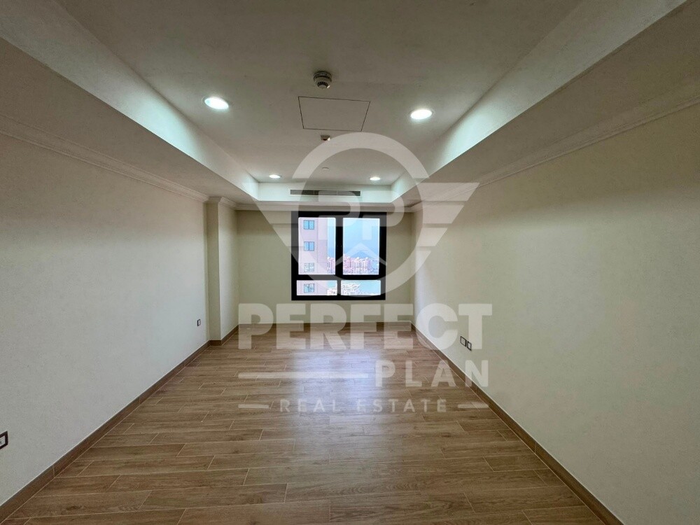 Semi furnished apartmentThe Pearl - 10