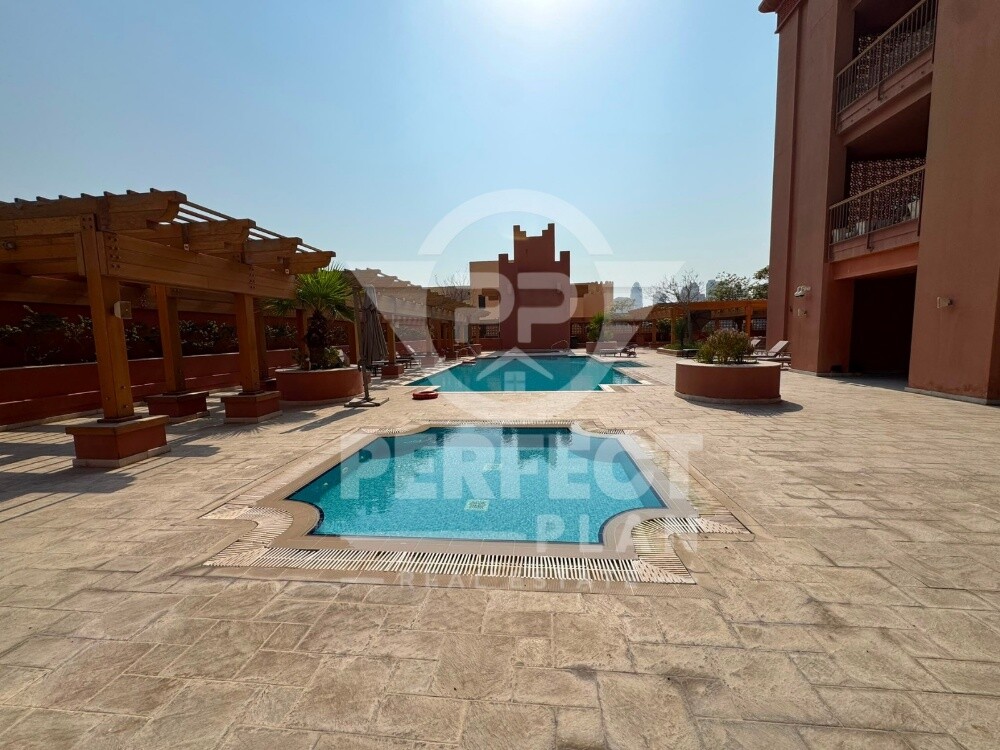 Semi furnished apartmentThe Pearl - 6