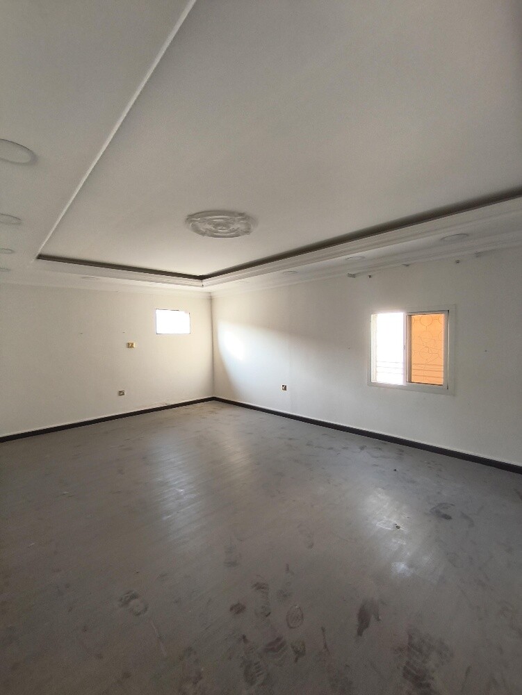 Mebaireek–for Rent Large House - 5