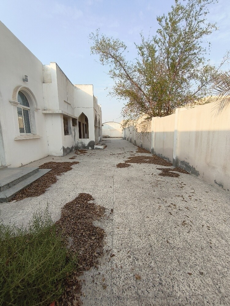 Mebaireek–for Rent Large House - 2