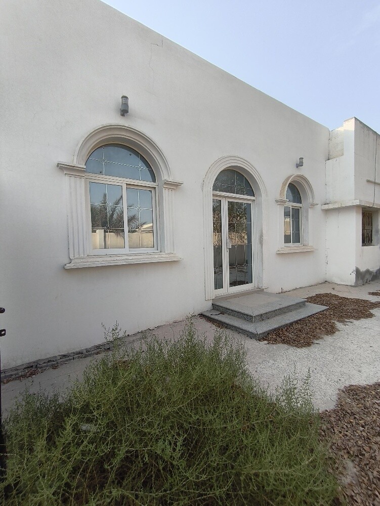 Mebaireek–for Rent Large House - 1