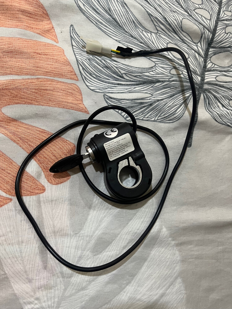 key lock for e-scooter - 1
