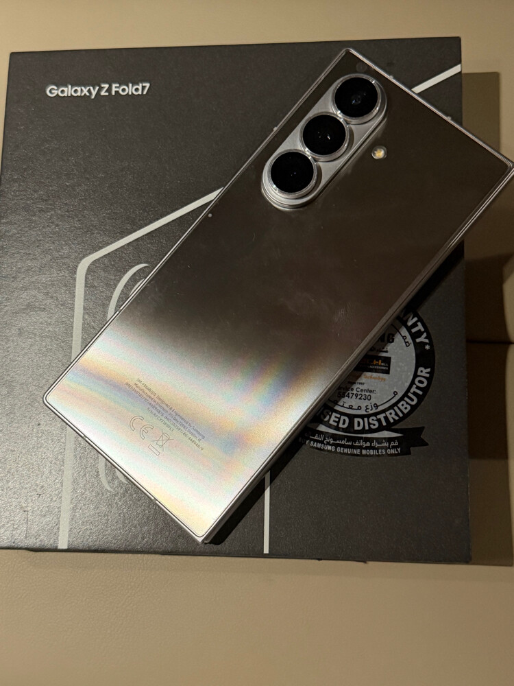 fold 7 like new full set 256GB - 3