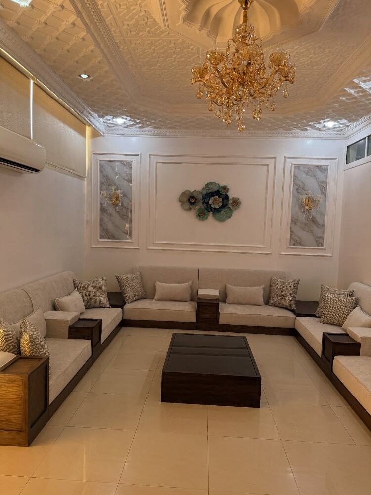Sofa's and curtains - 5
