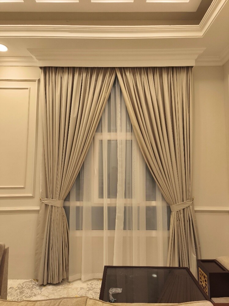 Sofa's and curtains - 22