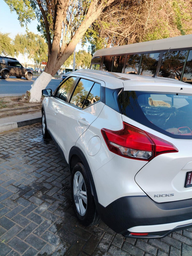 nissan kicks - 1