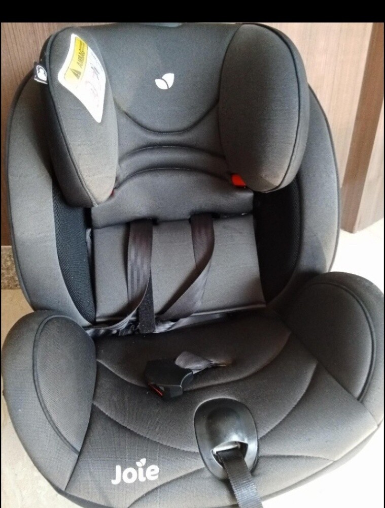 car seat - 1