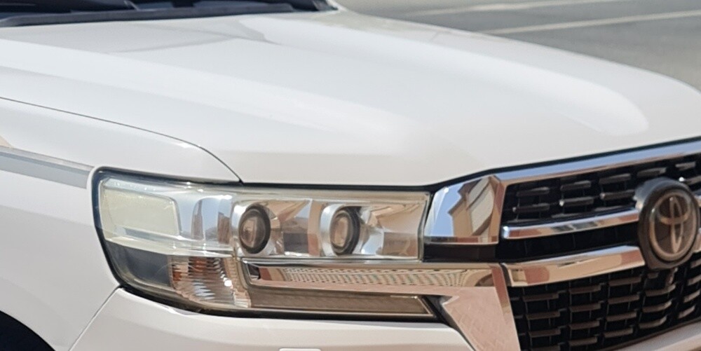 front right headlight land cruiser - 1