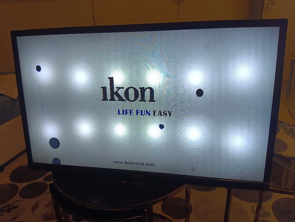 iKon 32inches TV for sale - 4