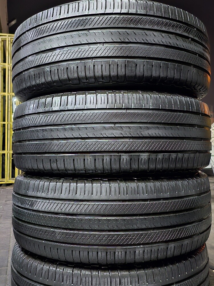 285-65-17,,,,, Michelin brand - 8