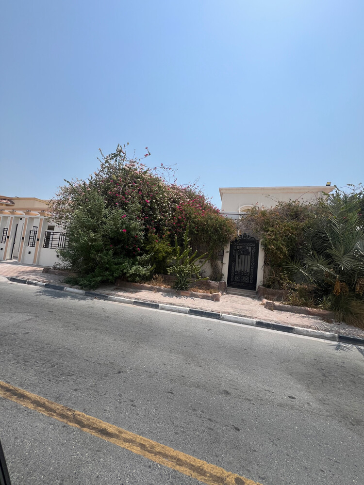 للبيع فيلابدفنة عل شارع رئيسي - 2