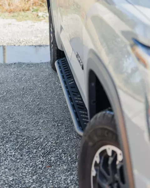 TUNDRA ALUMINUM STRAIGHT SLIDERS - 3
