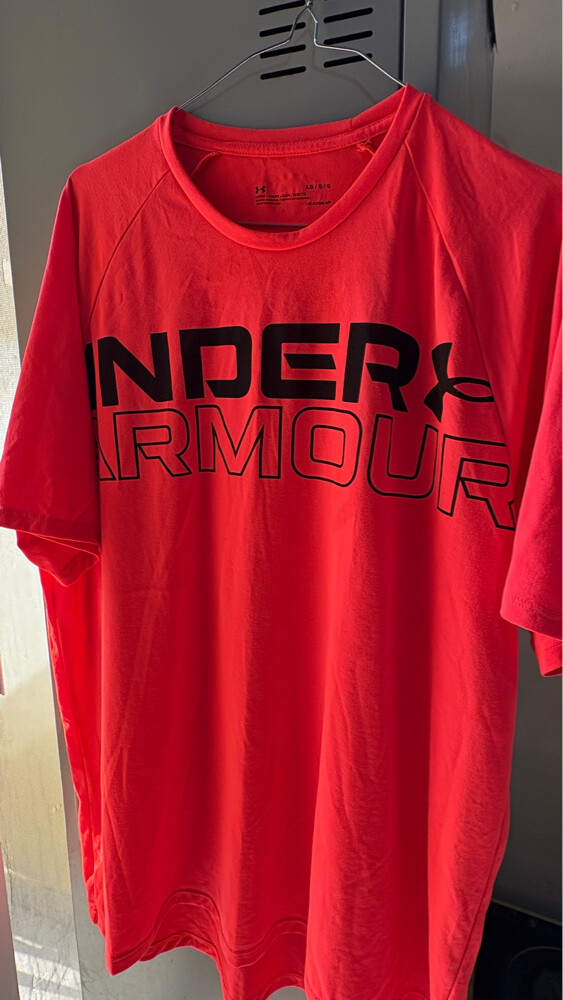 jersey and T-shirt all is original - 22