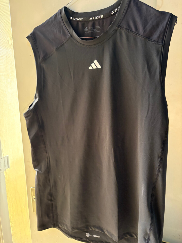 jersey and T-shirt all is original - 15