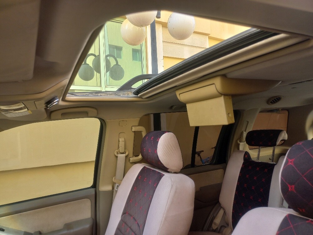 Nissan pathfinder very good  condit - 2