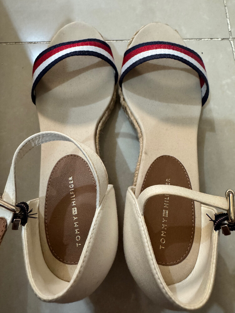 Tommy Hilfiger Sandals Size EUR 40 - 1