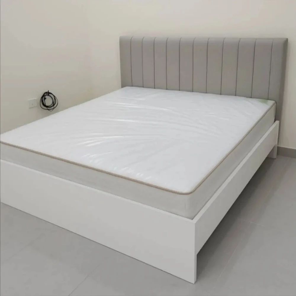 Bed or Materss available - 3