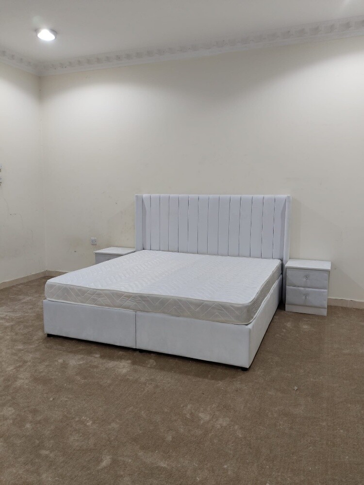 Bed or Materss available - 4