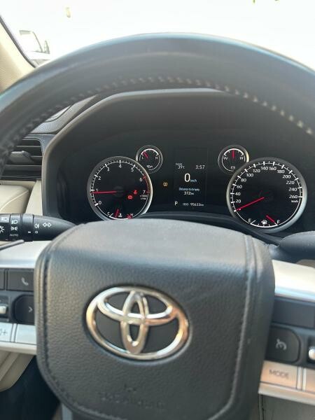 Toyota Land Cruiser GX-Low Mileage - 7