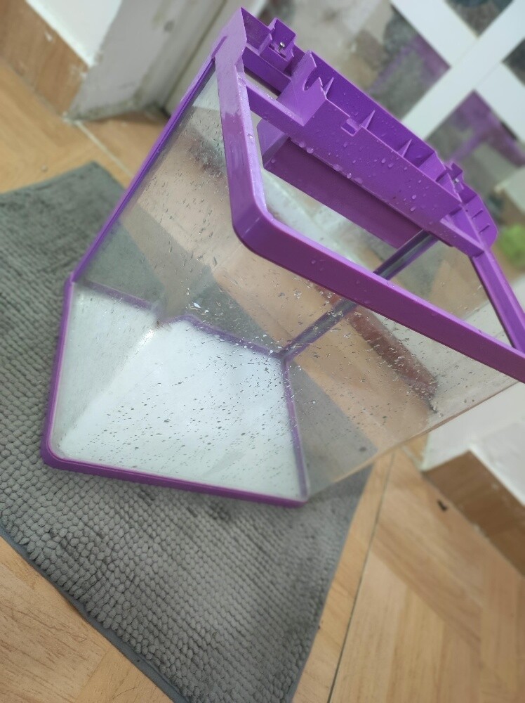 5 Gallon Fish Tank with new filter - 2