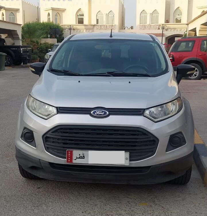 سيارة نظيفة استعمال عائلي للبيع  - 1