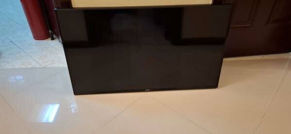television with Universal Remote - 1