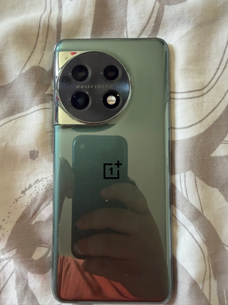 OnePlus 11 5G + 3 free covers - 5