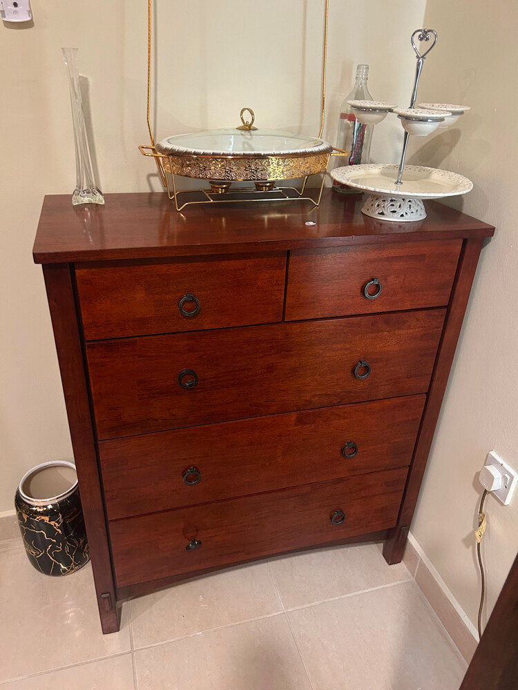 chest of drawers - 1