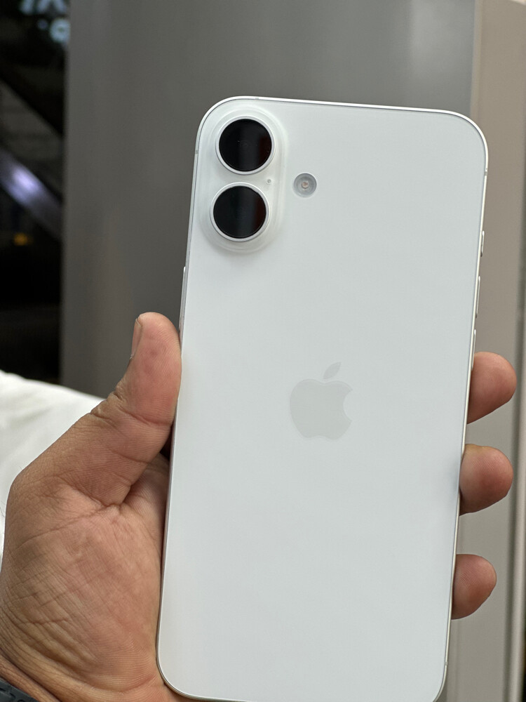 iPhone 16 Plus - 2
