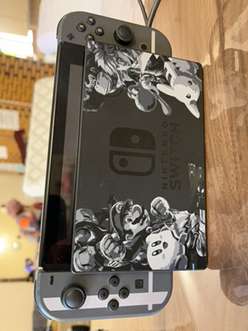 Nintendo Switch OLED - 4