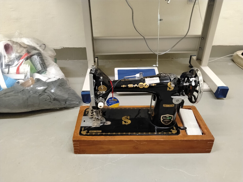 sewing machines - 2