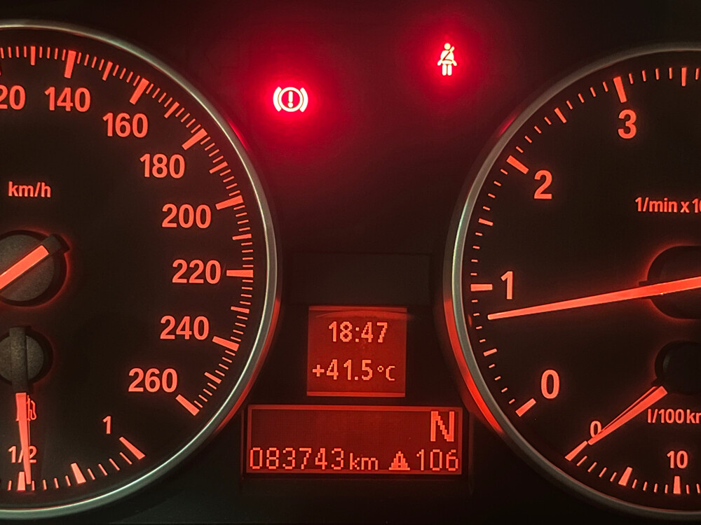BMW 320I kupe  - 6