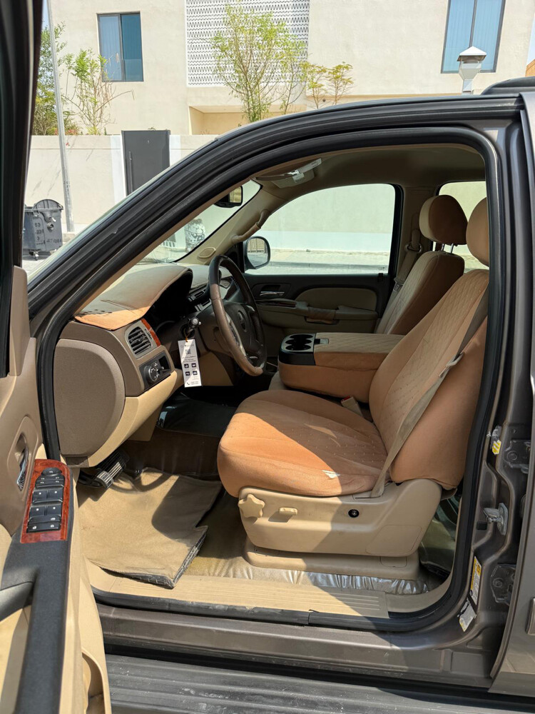 gmc yukon subrban XL - 8