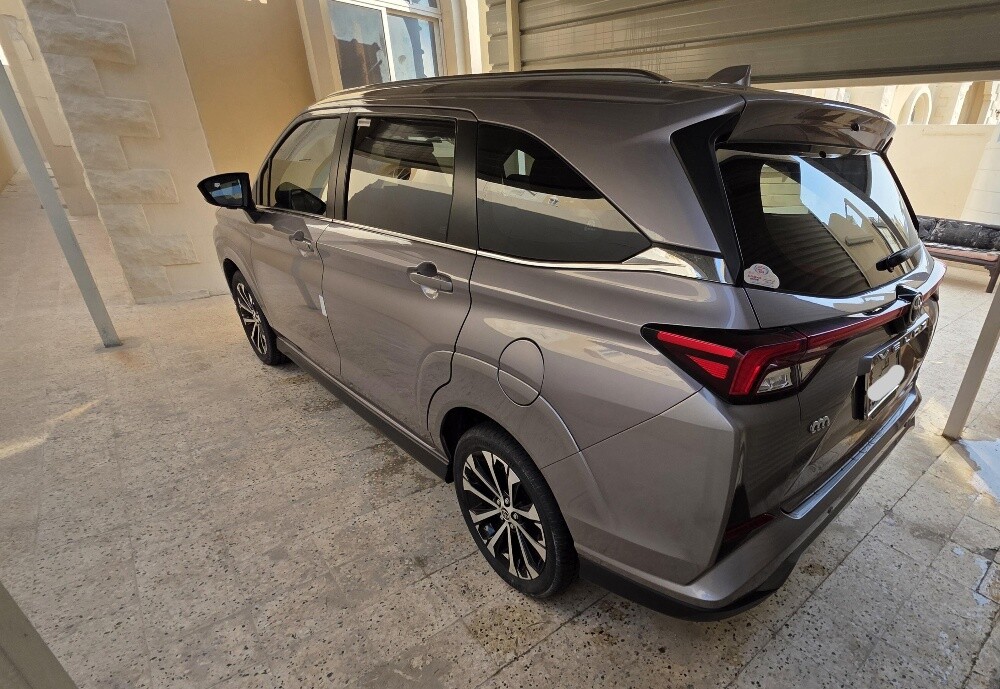 Toyota Veloz model 2024 Only 5700 K - 3