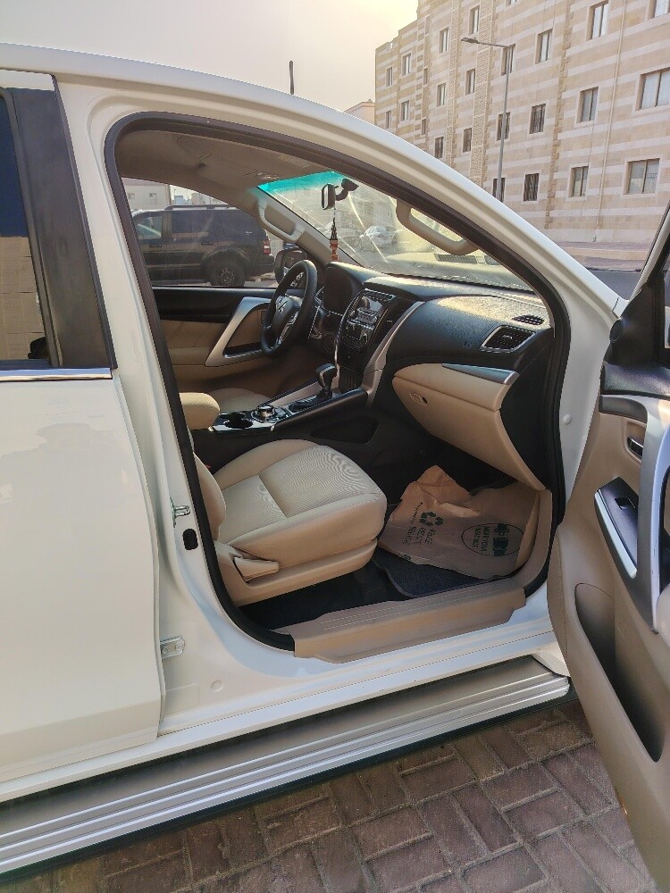 Montero Sport 2019 (Mid OPTION) - 10