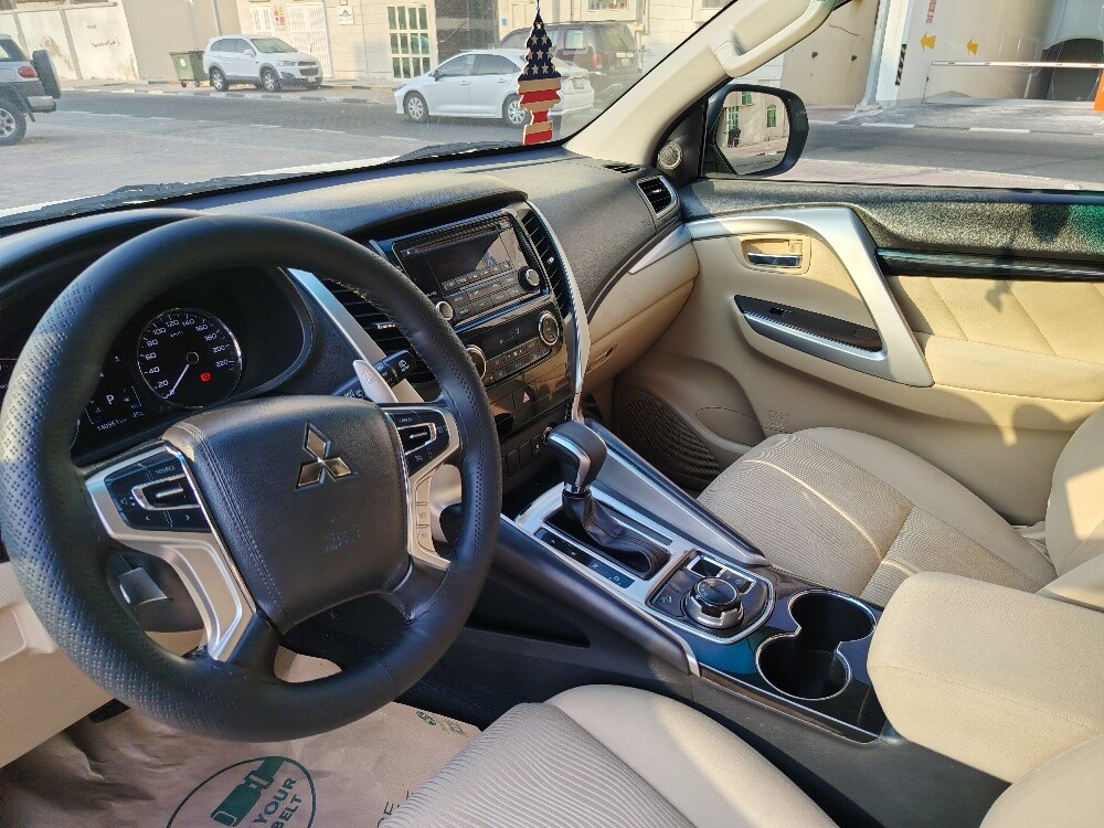 Montero Sport 2019 (Mid OPTION) - 6
