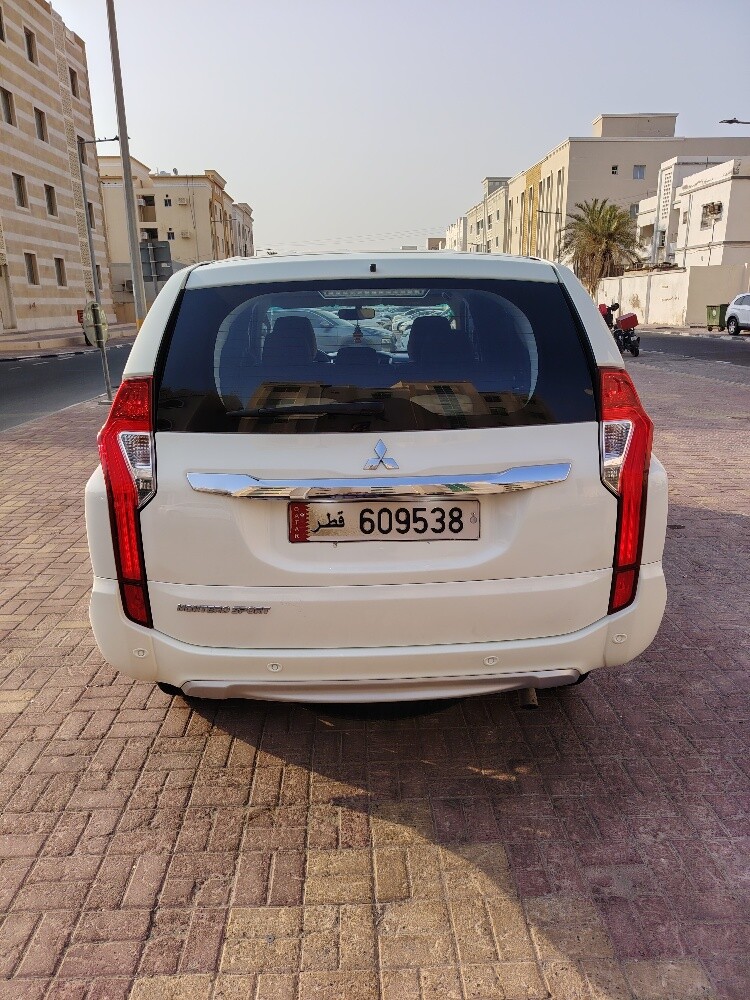 Montero Sport 2019 (Mid OPTION) - 4